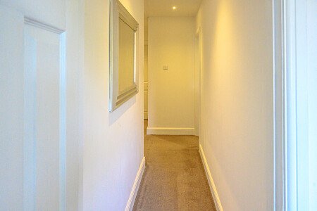 Upstairs hallway 4